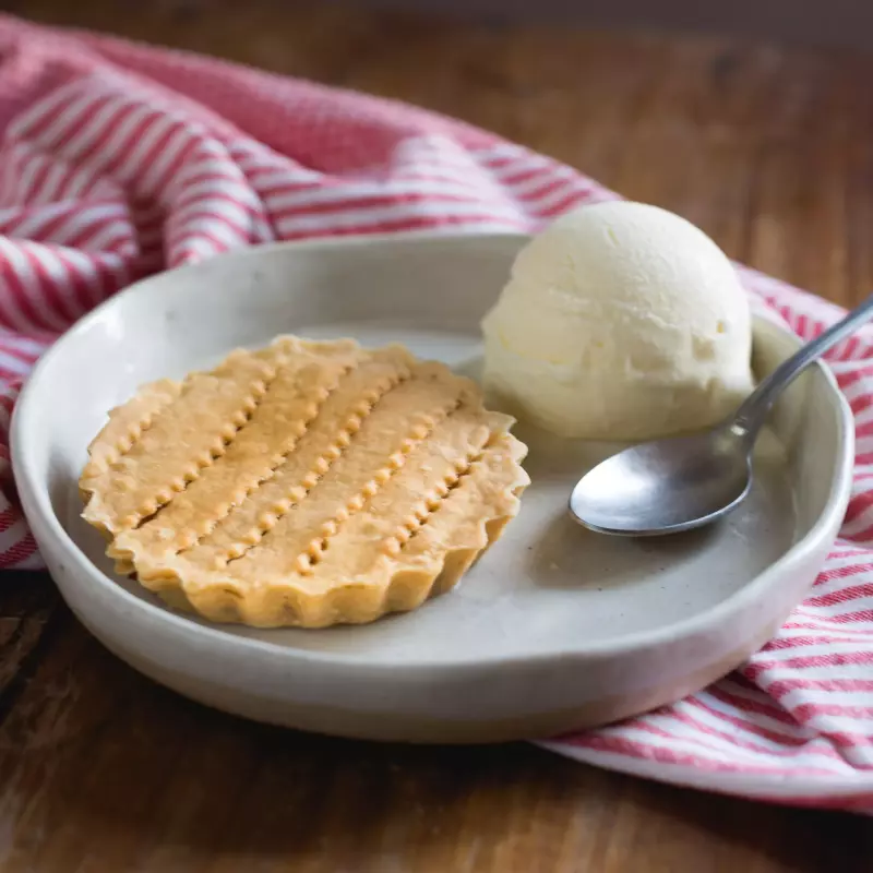 Crostata de goiabada com sorvete