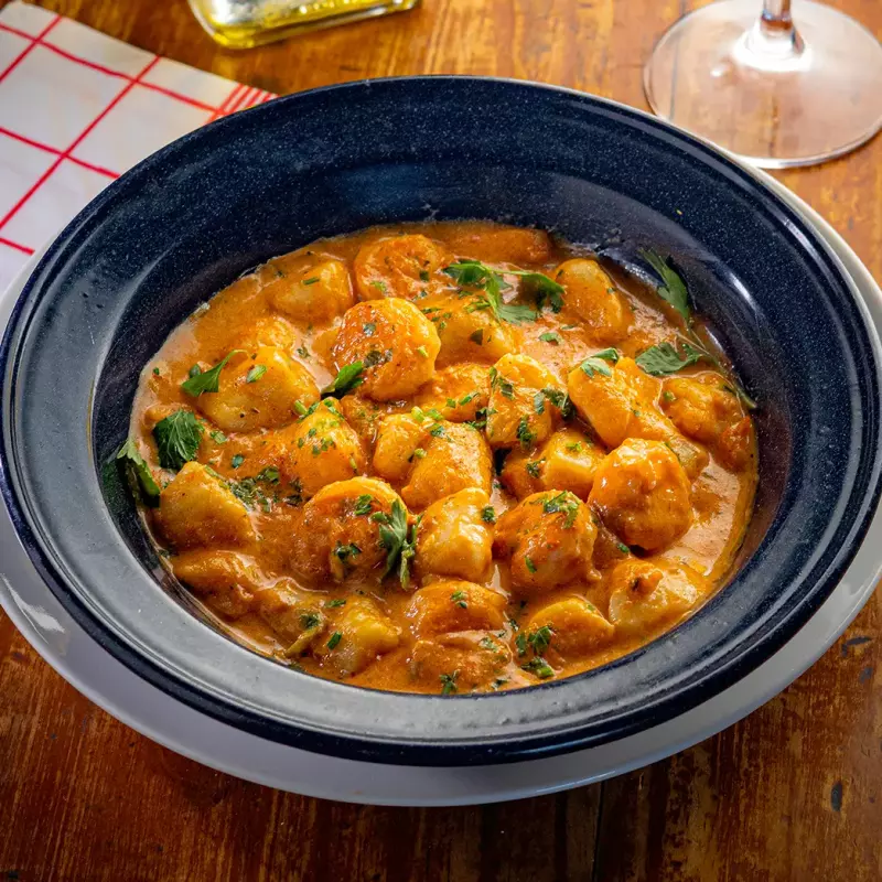 Gnocchi tradicional ao velouté de camarão