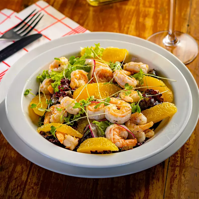 Salada de camarão